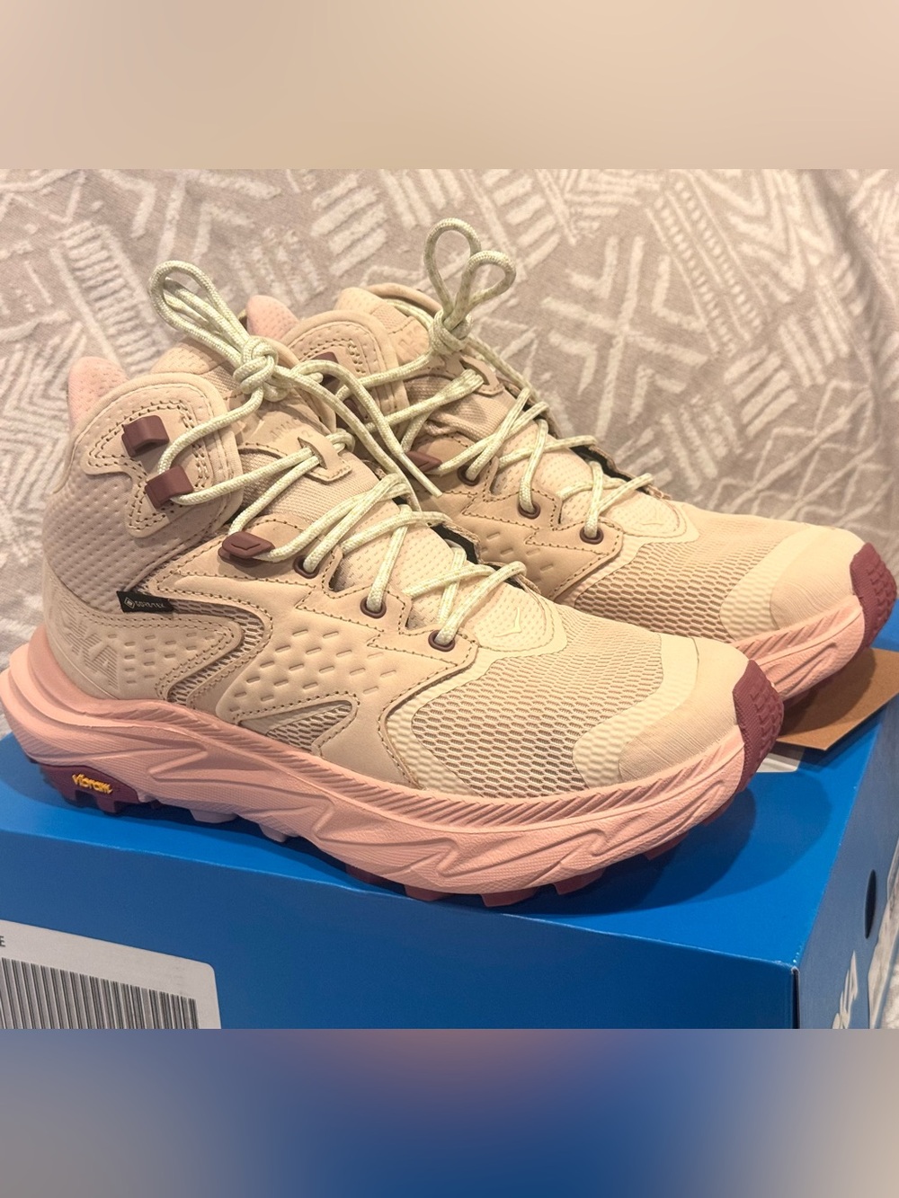 NEW Hoka Anacapa 2 Mid GTX Women’s US 7.5B Oak Rose Latte Hiking Boots Shoes